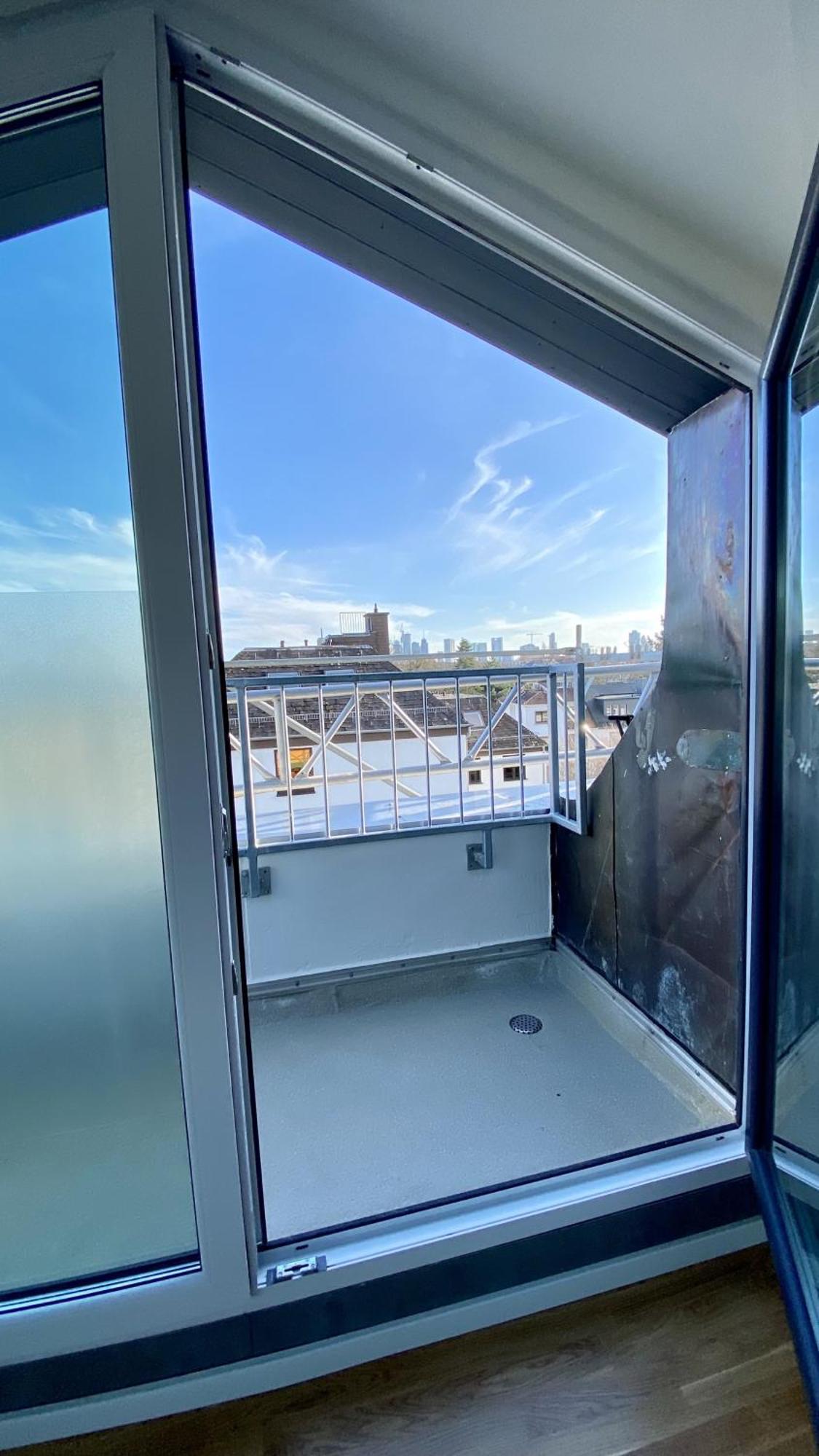 Schoenes Erwachen Im Frankfurter Penthouse Francoforte sul Meno Esterno foto