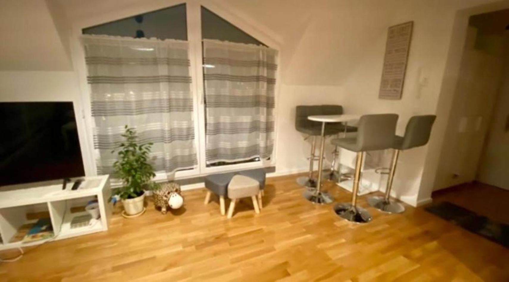 Schoenes Erwachen Im Frankfurter Penthouse Francoforte sul Meno Esterno foto