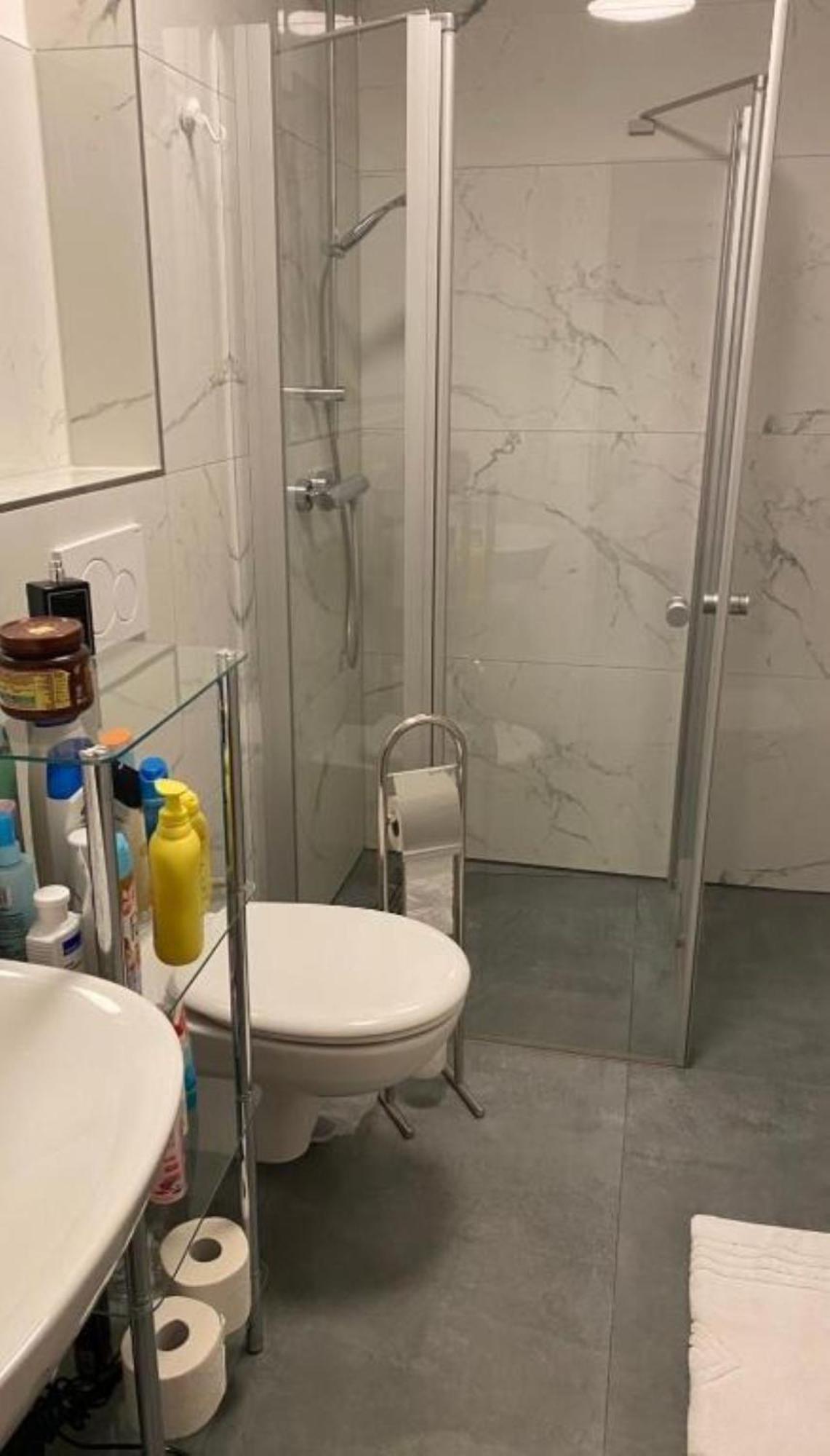 Schoenes Erwachen Im Frankfurter Penthouse Francoforte sul Meno Esterno foto